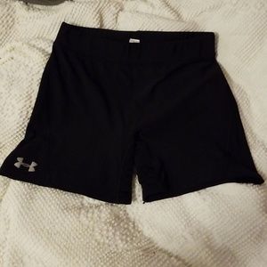 Under Armour short spandex